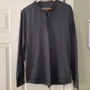 Old Navy long sleeve T-shirt